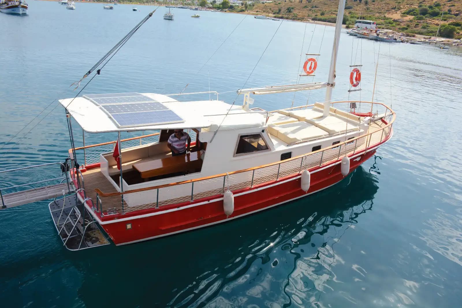 A Einzigartig Blaue Reise Erlebnis with a Maßgefertigte Boot in Bodrum – Up to 8 Gäste 7