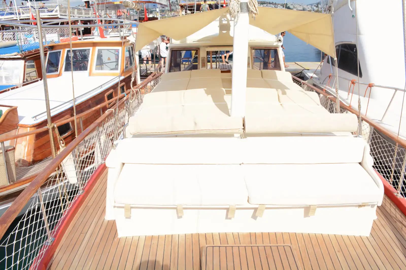 A Einzigartig Blaue Reise Erlebnis with a Maßgefertigte Boot in Bodrum – Up to 8 Gäste 14