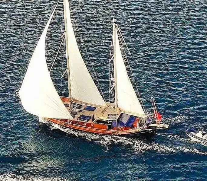 Bodrum’da 22 Metrelik Gulet ile 8 Kişilik Eşsiz Turkuaz Yolculuk