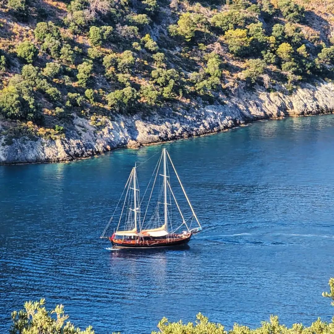 Bodrum’da 22 Metrelik Gulet ile 8 Kişilik Eşsiz Turkuaz Yolculuk