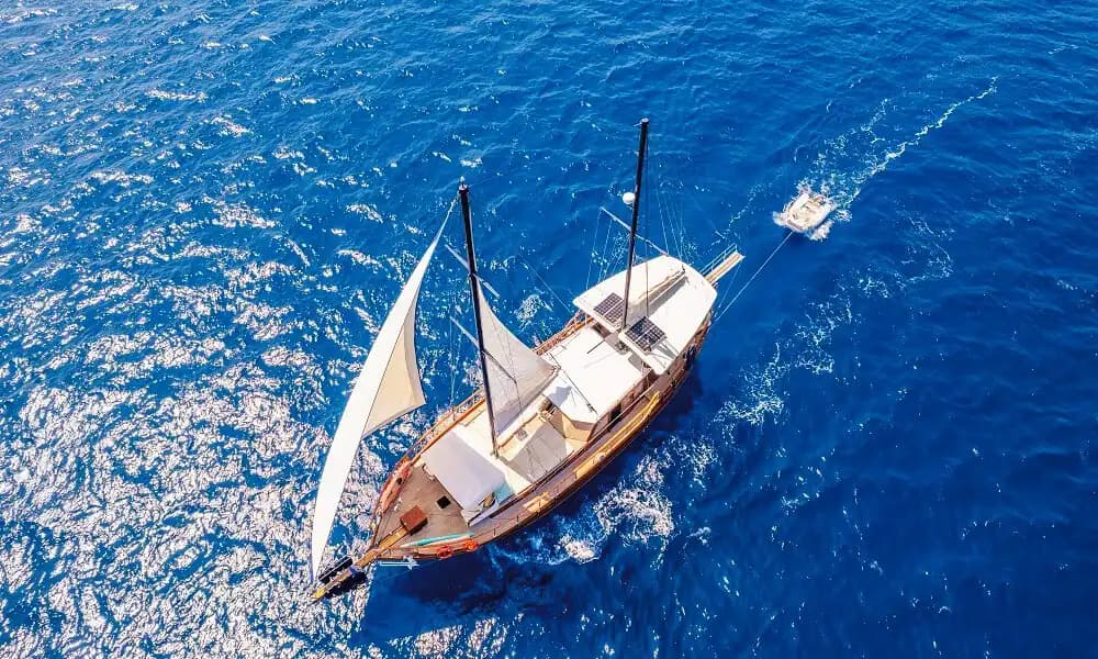 Bodrum’un Büyüleyici Koylarında 4 Kabinli Lüks Gulet ile Unutulmaz Bir Mavi Yolculuk