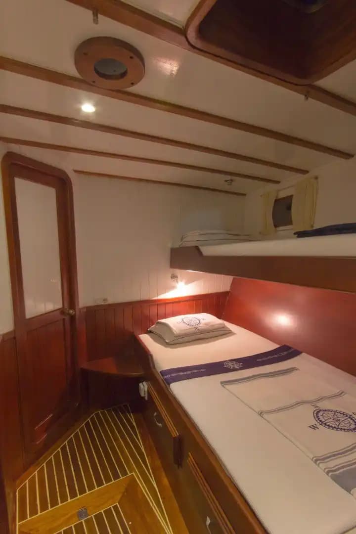 Charming 3-cabines Gulet for 6 Guests with Nuitée Croisières in Bodrum 24