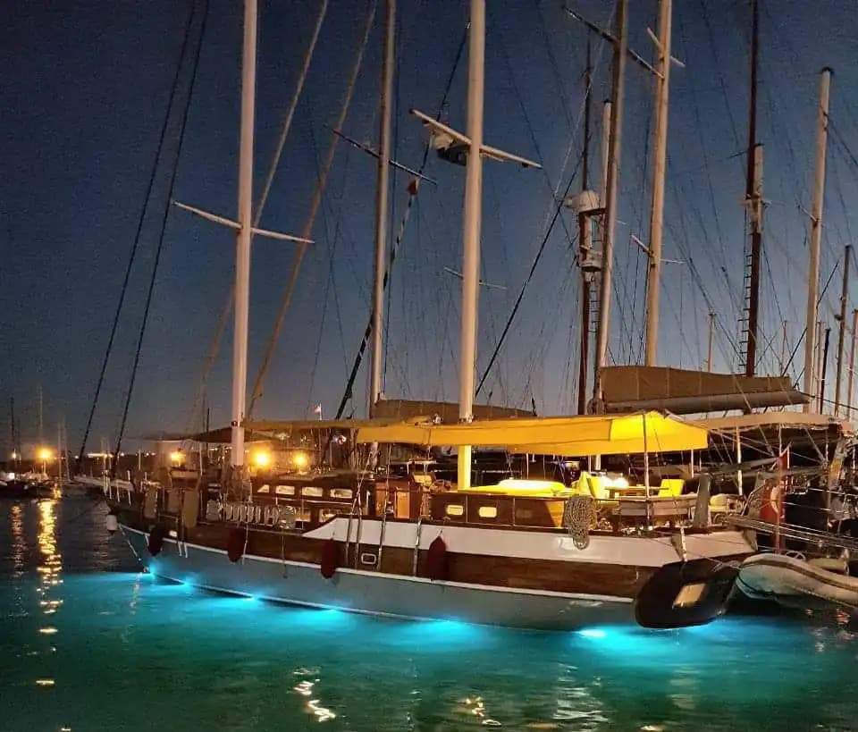 Charming 3-cabines Gulet for 6 Guests with Nuitée Croisières in Bodrum 3