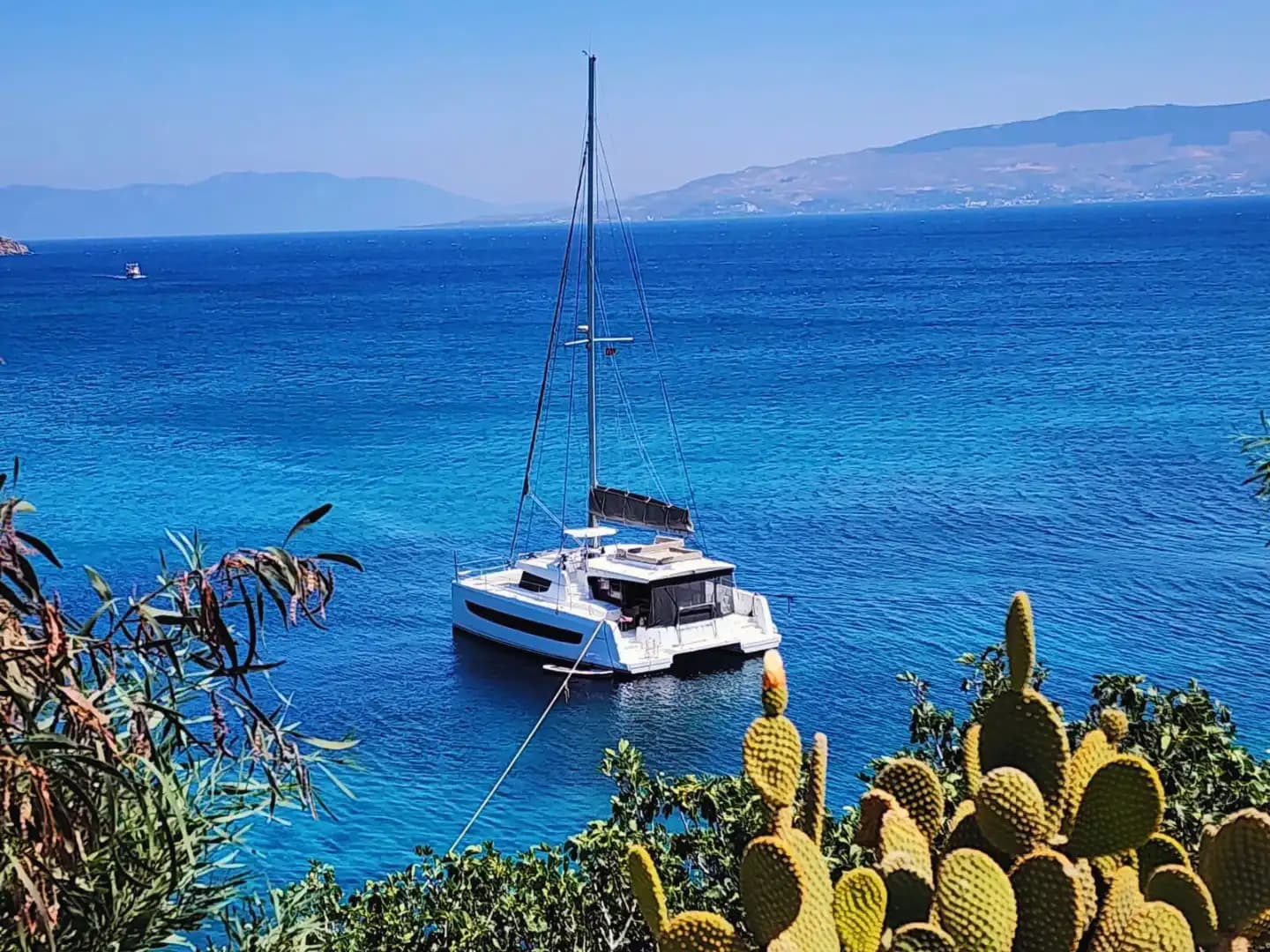Luxury Nuitée Croisière turquoise on a 14-Meter Bali Catamaran in Bodrum 3