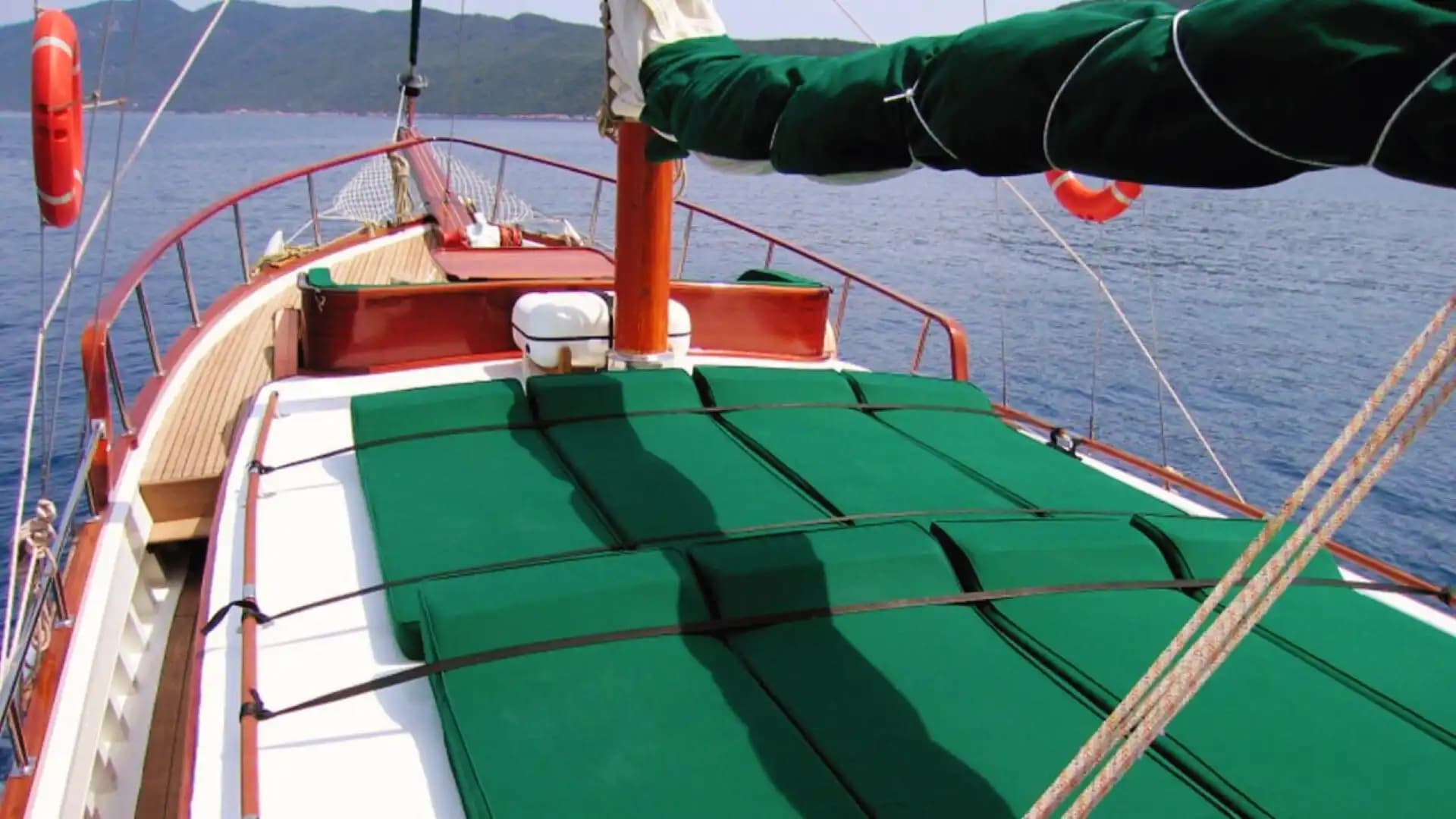 3-Cabin Gulet in Bodrum – Ideal for Overnight Stays and Blue Cruises 7