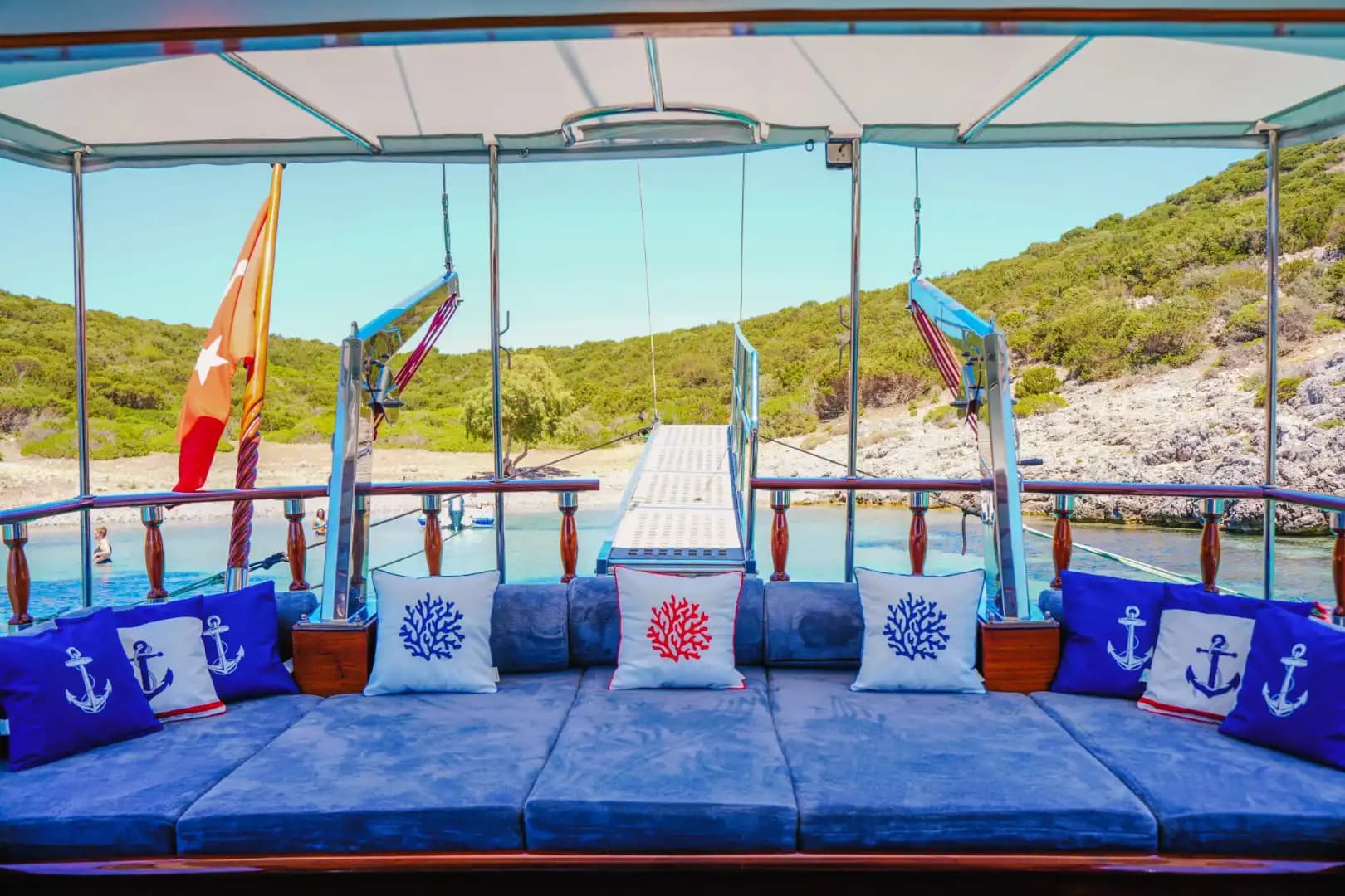 A Voll ausgestattet 17-Meter Gulet Offering an Unvergesslich Meer Urlaub in Bodrum 11