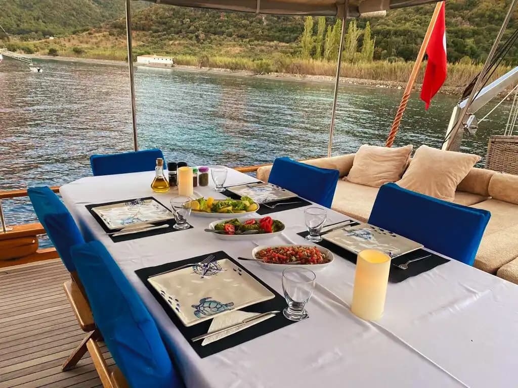 Unvergesslich Erlebnis on a 6-Kabine Luxus Gulet in Bodrum’s Atemberaubend Gewässer 11