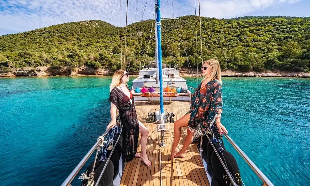 Bodrum’da Ege'nin Turkuaz Denizinde 24 Metrelik 12 Kişilik Lüks Gulet