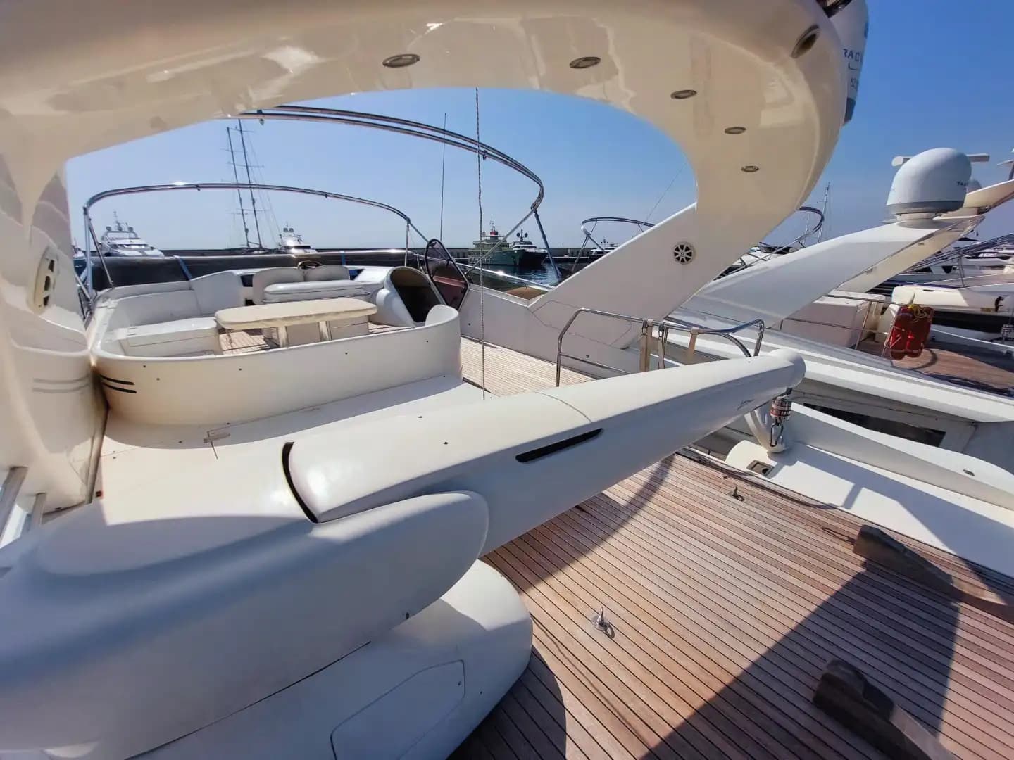 Elegante y Moderno Princess Yate a Motor para Special Events in Bodrum 14