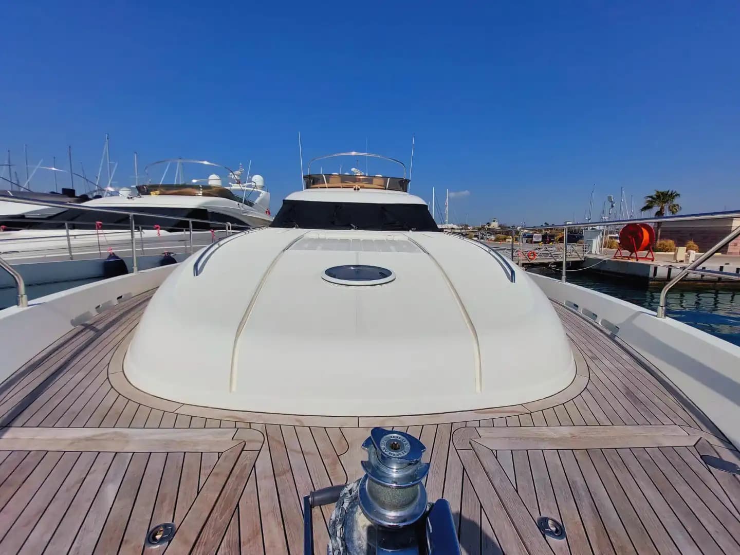 Elegante y Moderno Princess Yate a Motor para Special Events in Bodrum 5