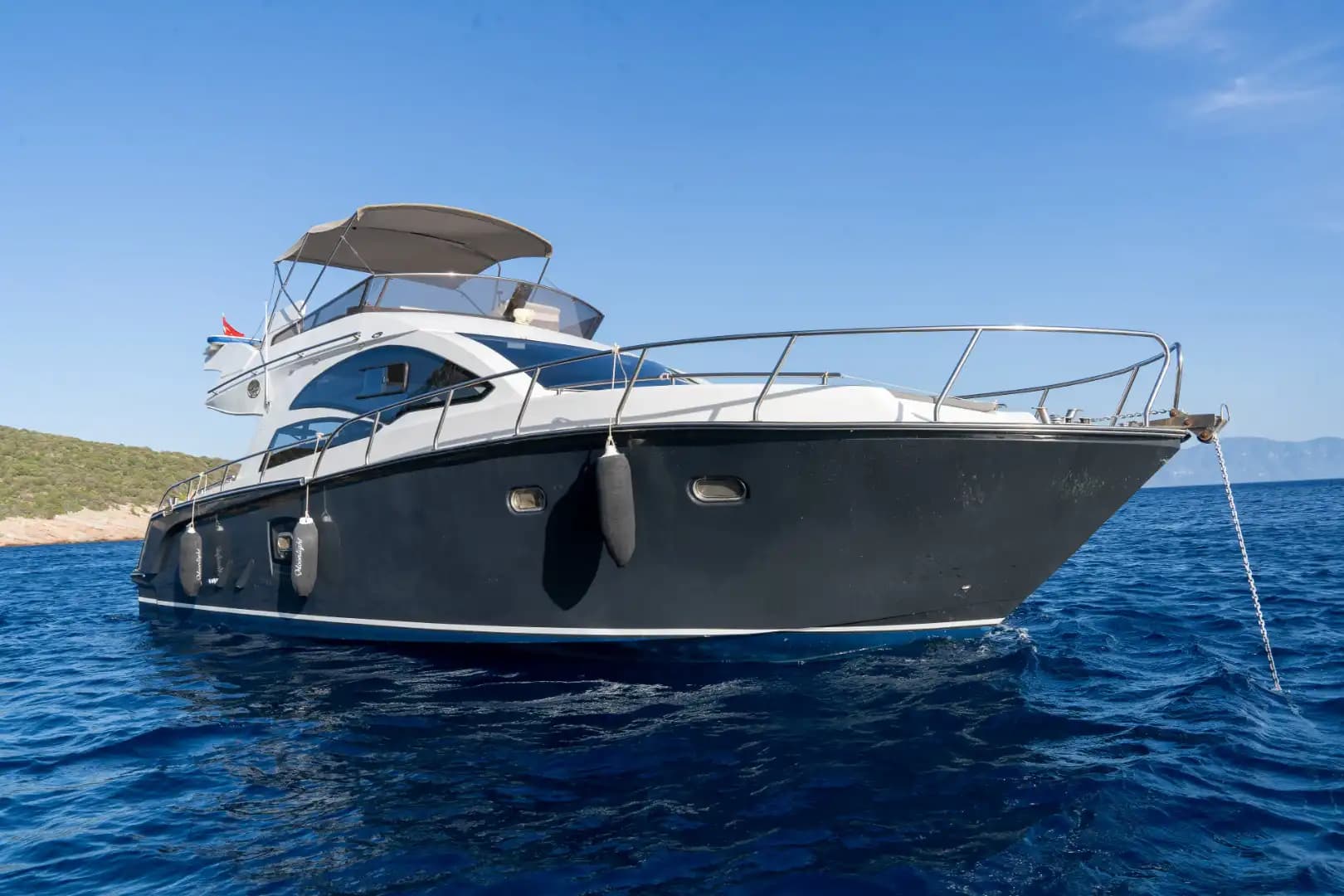 Luxury Comfort and an Unparalleled Voyage bleu Experience with a Princess Motoryacht in Bodrum 2