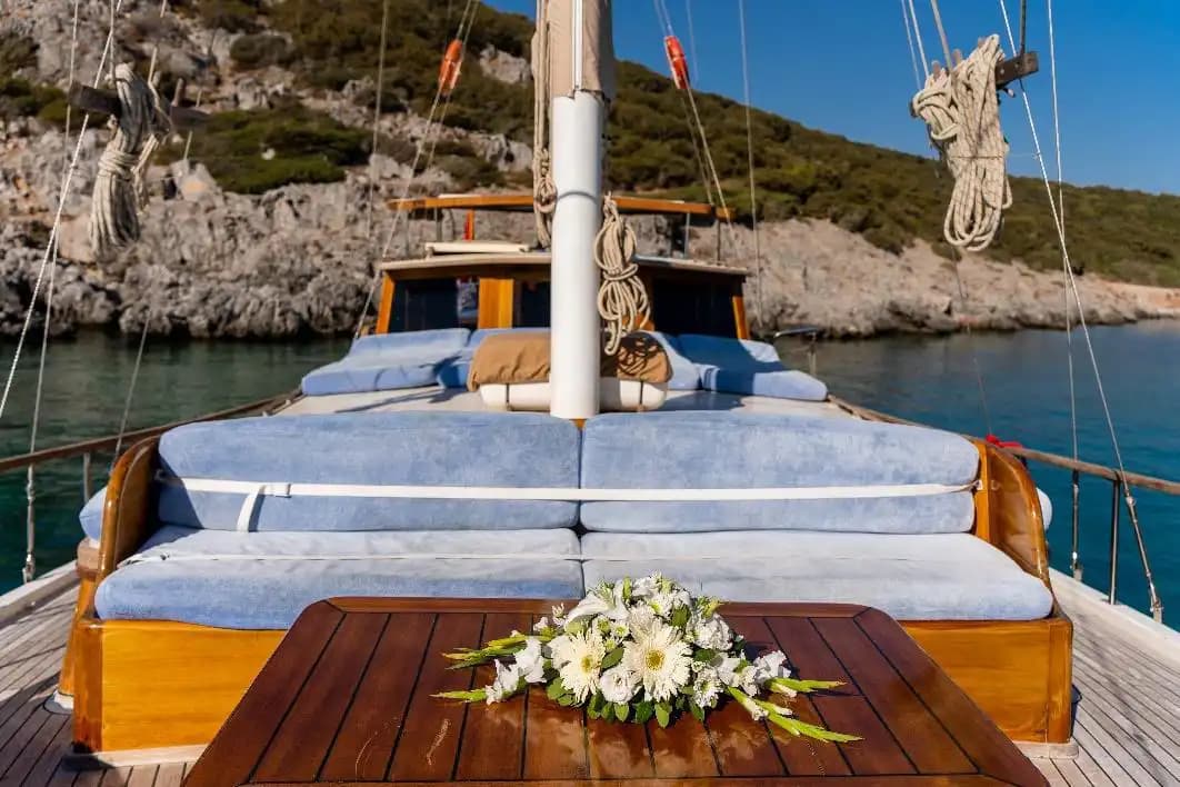 Lujo y Confort en Bodrum: Gulet 5 Cabinas 10 Personas 3