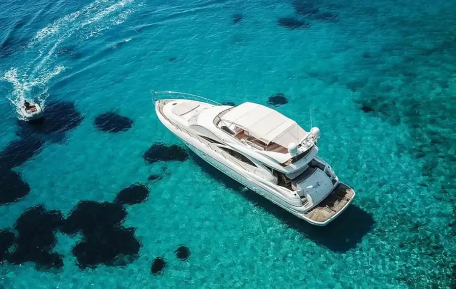 Определение роскоши в Бодруме: Незабываемый круиз на яхте Sunseeker Manhattan 75 длиной 25 метров - Вечеринка на лодке