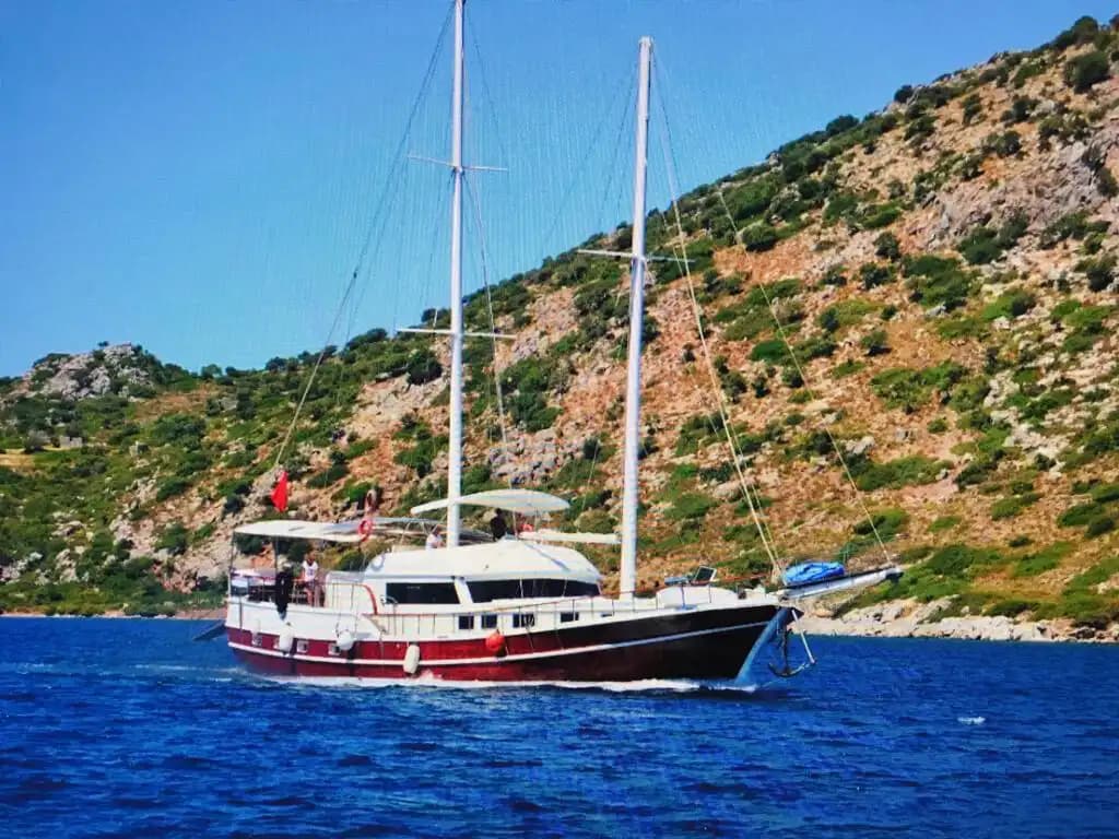 Luxury 5-cabines Gulet Holiday in the Tranquil Waters of Marmaris Bozburun 2