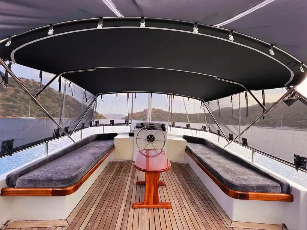 Explore the Tranquil Buchten of the Aegean on an 8-Personen Gulet in Marmaris Bozburun 5