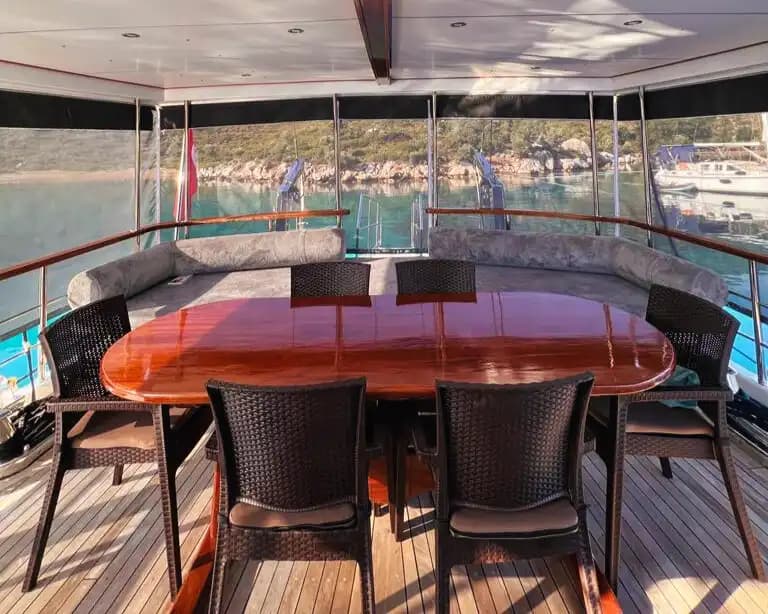 Explore the Tranquil Buchten of the Aegean on an 8-Personen Gulet in Marmaris Bozburun 11