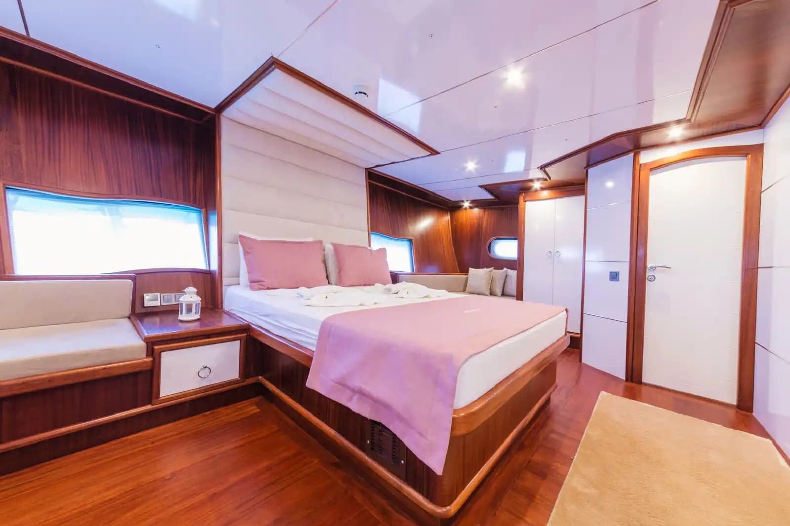 Unforgettable 12-Person Getaway Aboard a 6-cabines Gulet in Marmaris Bozburun 10