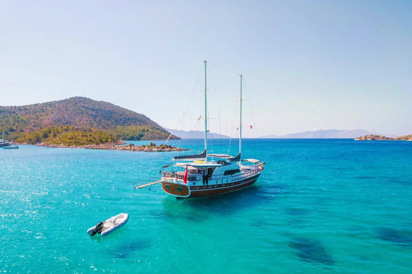 Unforgettable 12-Person Getaway Aboard a 6-cabines Gulet in Marmaris Bozburun 3