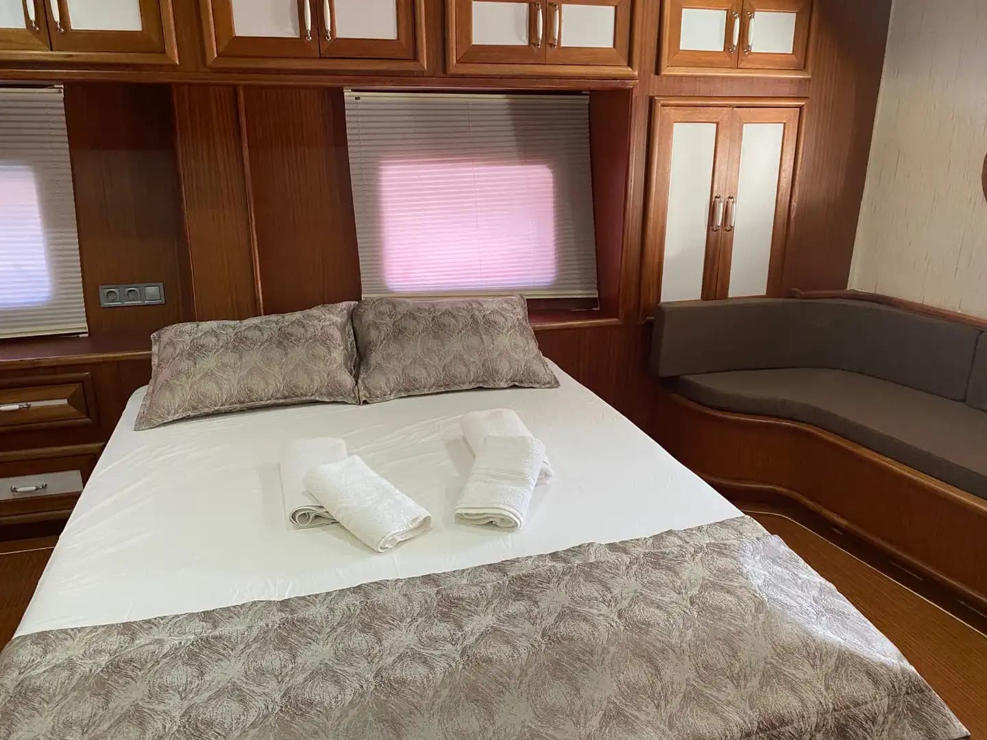 Luxury Voyage bleu for 12 Guests Aboard a 5-cabines Gulet in Bozburun’s Eaux magnifiques 15