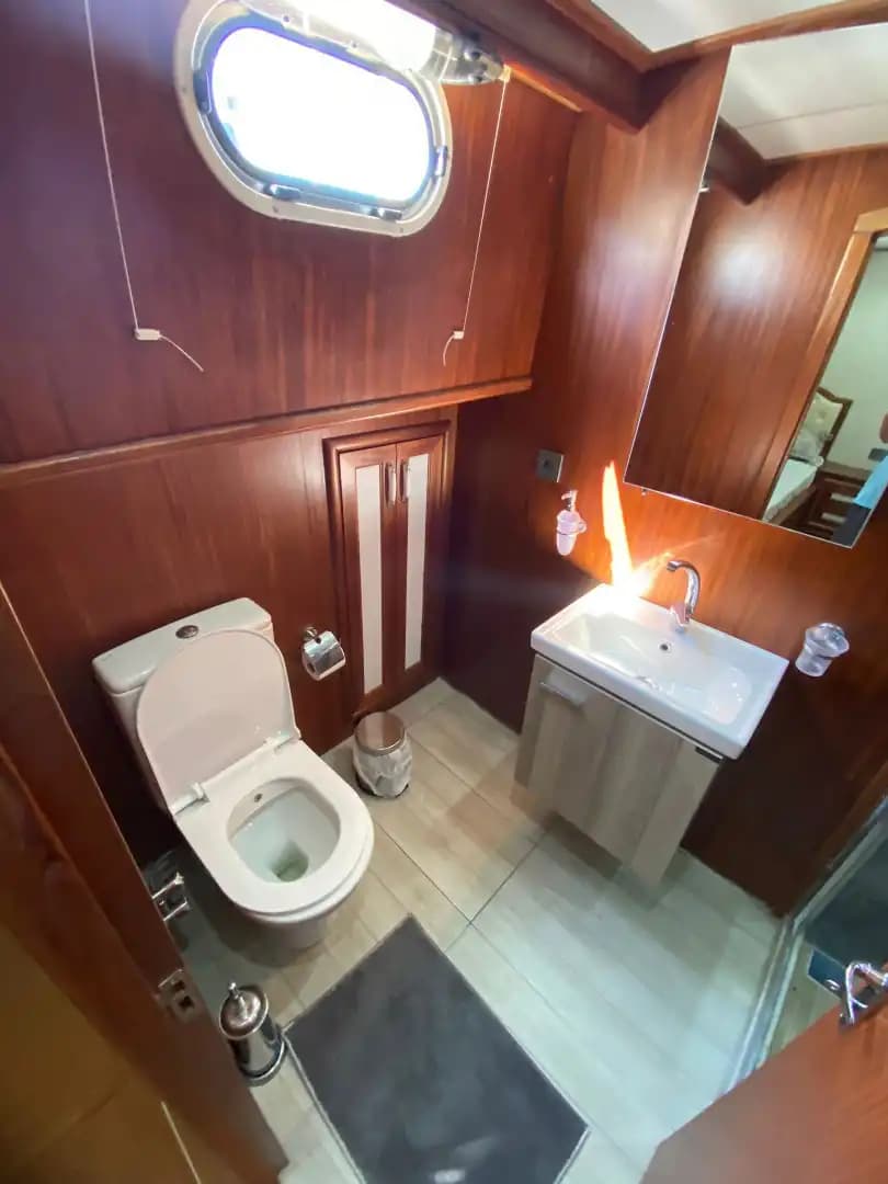 Luxury Voyage bleu for 12 Guests Aboard a 5-cabines Gulet in Bozburun’s Eaux magnifiques 6