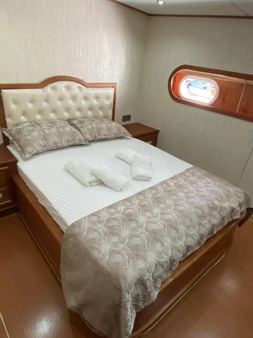 Luxury Voyage bleu for 12 Guests Aboard a 5-cabines Gulet in Bozburun’s Eaux magnifiques 22