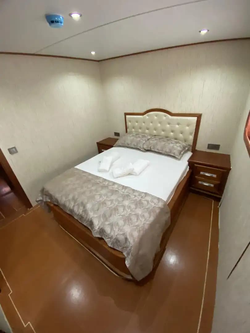 Luxury Voyage bleu for 12 Guests Aboard a 5-cabines Gulet in Bozburun’s Eaux magnifiques 26