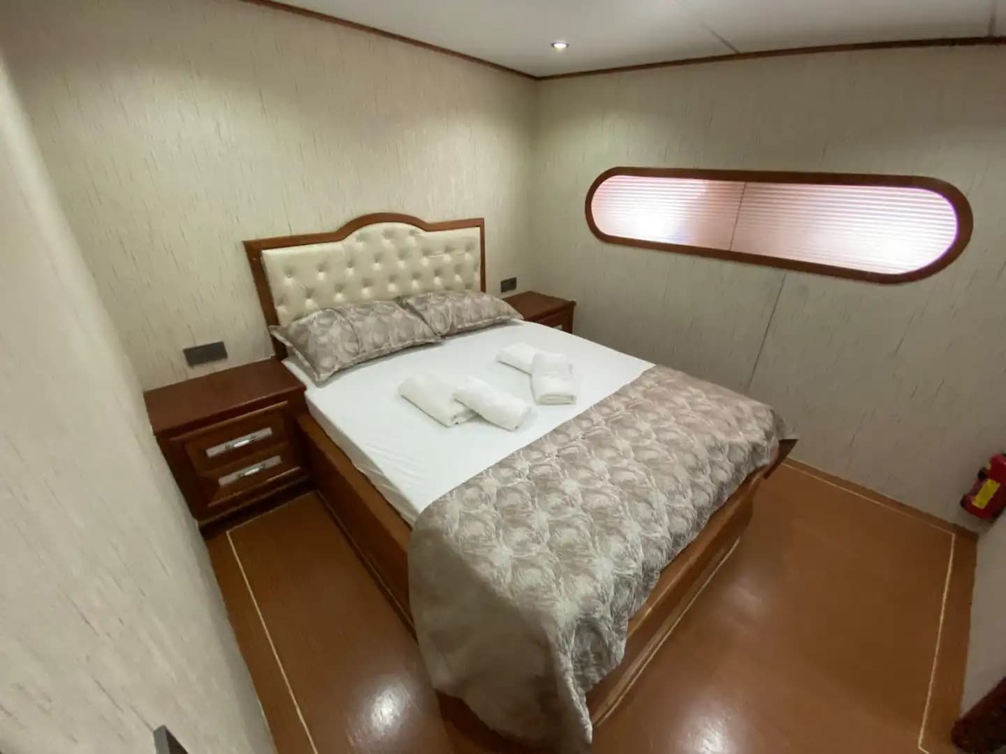 Luxury Voyage bleu for 12 Guests Aboard a 5-cabines Gulet in Bozburun’s Eaux magnifiques 27