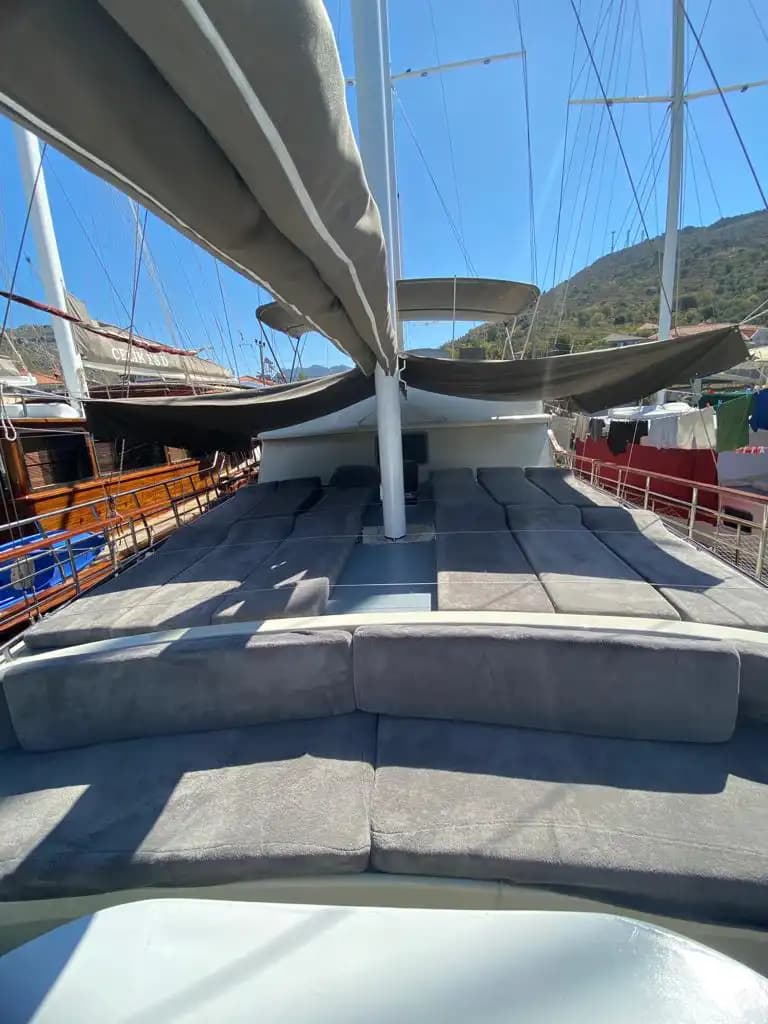 Luxury Voyage bleu for 12 Guests Aboard a 5-cabines Gulet in Bozburun’s Eaux magnifiques 10