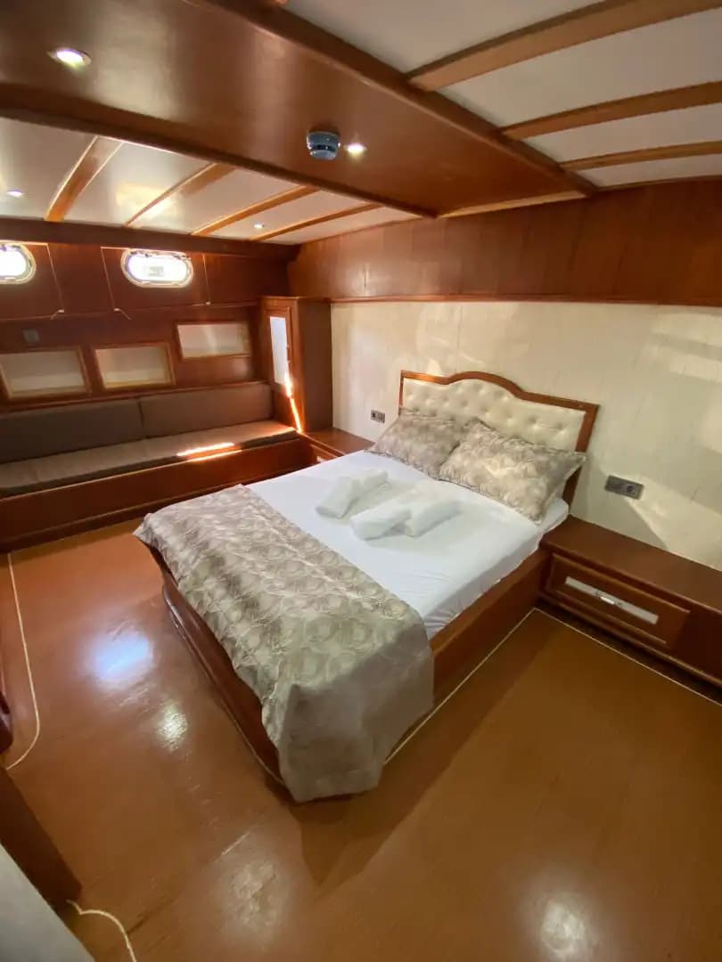 Luxury Voyage bleu for 12 Guests Aboard a 5-cabines Gulet in Bozburun’s Eaux magnifiques 4