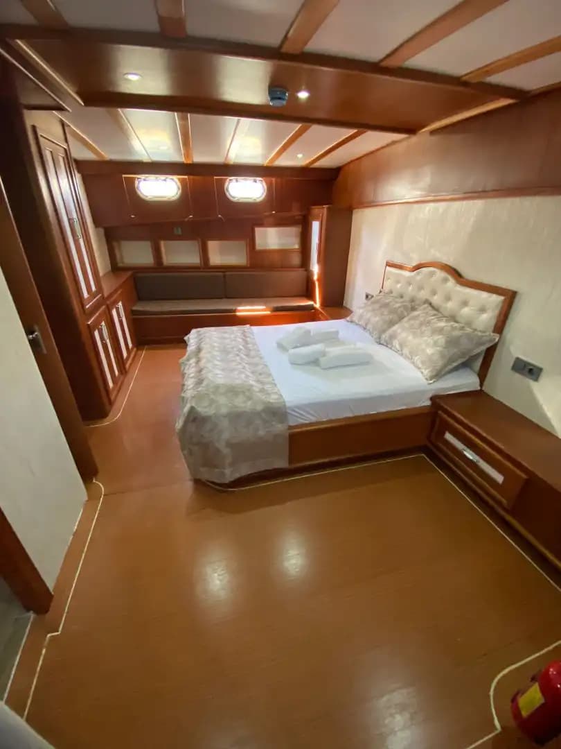 Luxury Voyage bleu for 12 Guests Aboard a 5-cabines Gulet in Bozburun’s Eaux magnifiques 21