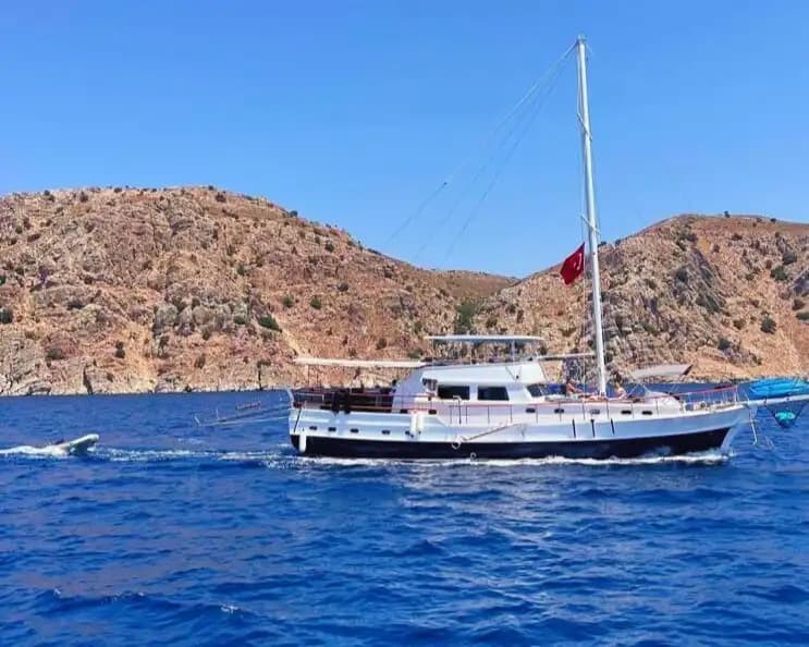 Gulet au Départ de Marmaris Bozburun avec 5 Cabines : Croisière Bleue de Luxe pour 10 Personnes 2