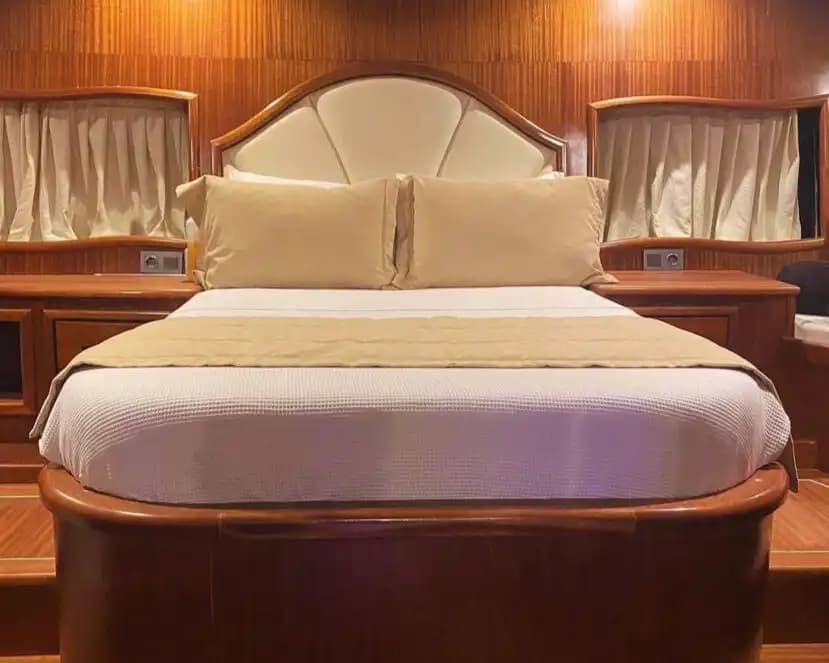 Gulet au Départ de Marmaris Bozburun avec 5 Cabines : Croisière Bleue de Luxe pour 10 Personnes 6