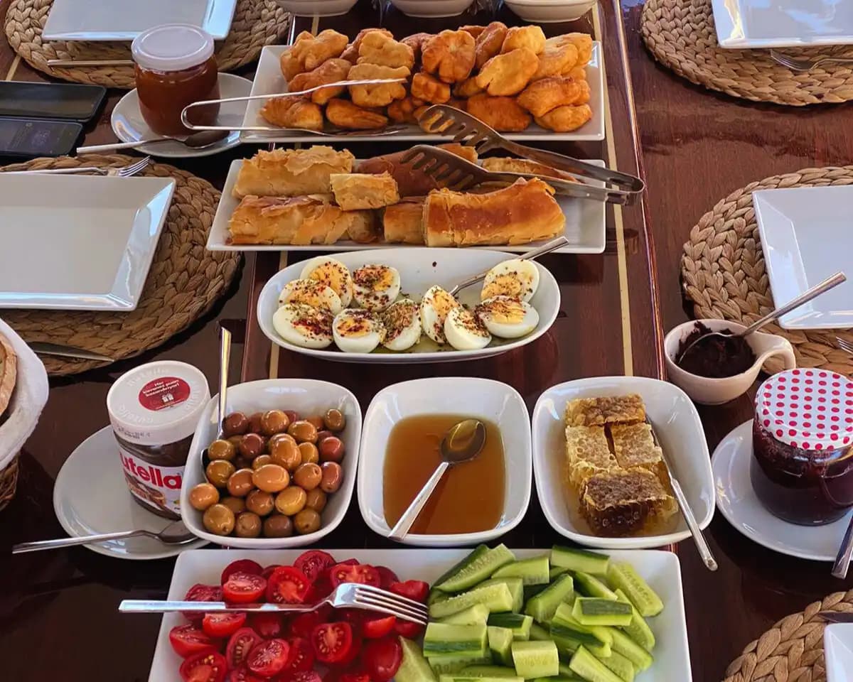 24-Meter, 6-cabines Gulet for 12 Guests in Marmaris Bozburun 11