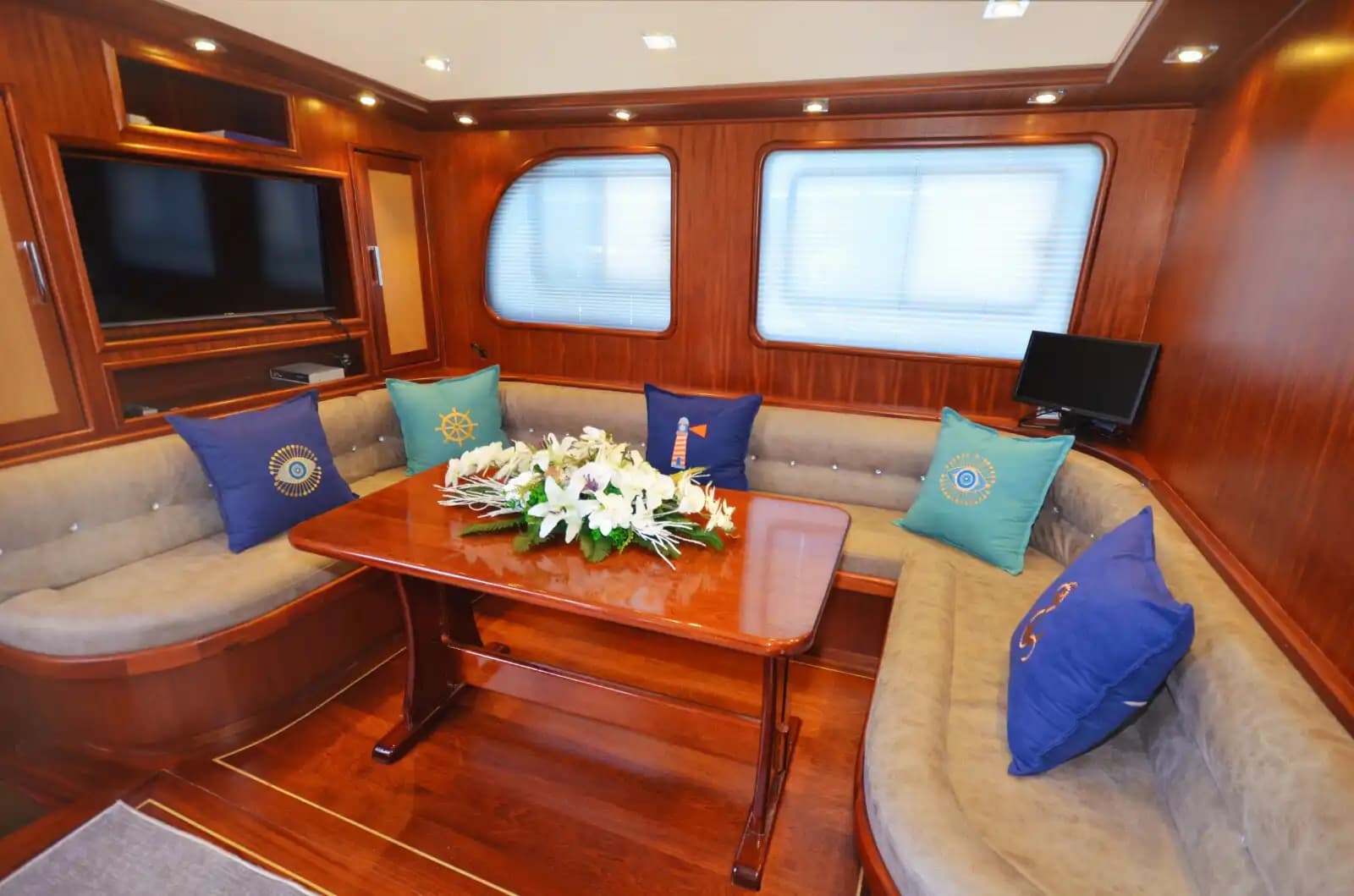 24-Meter, 6-cabines Gulet for 12 Guests in Marmaris Bozburun 9