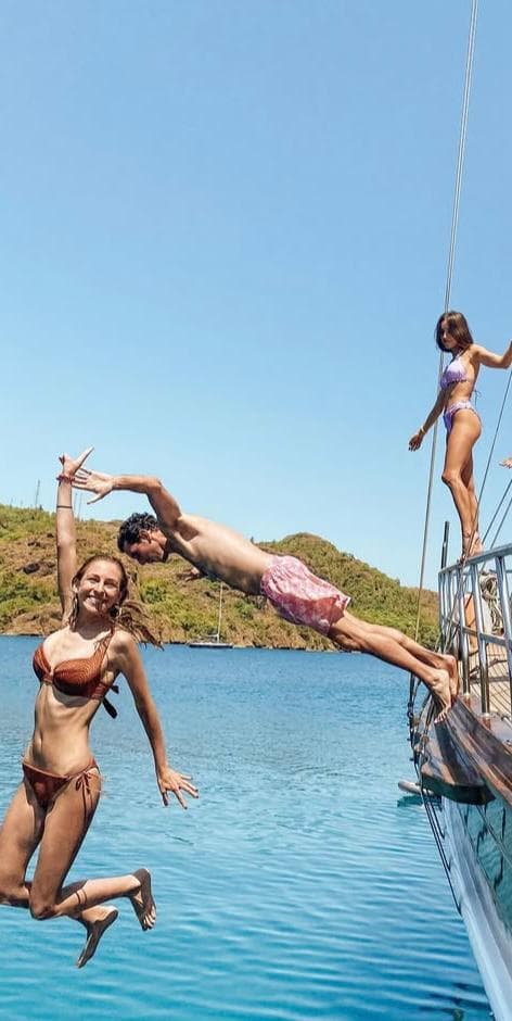 Marmaris'in 15 Metrelik Lüks Teknesi ile 7 Kişilik Unutulmaz Deniz Tatili Deneyimi 6