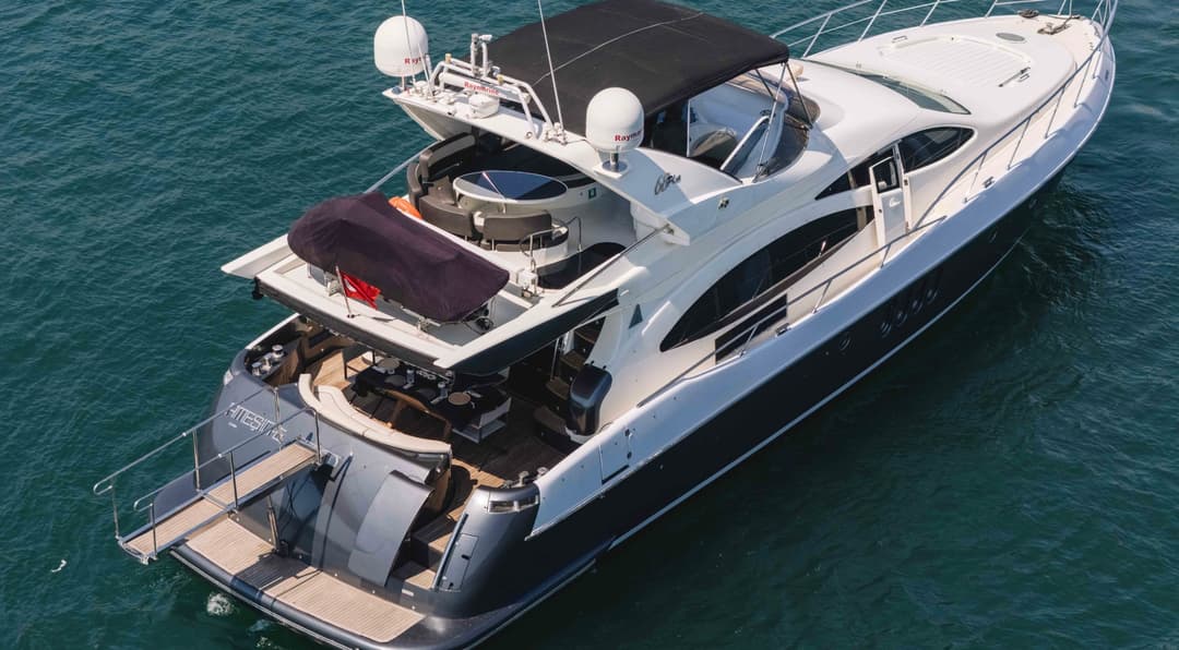 Luxury 23-Meter Motor Yacht from Arnavutköy for 30 Guests – Charter for Your Special Occasions