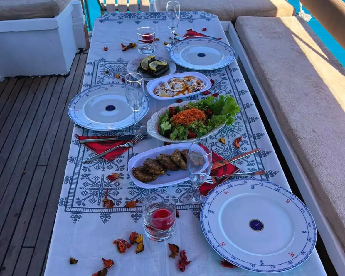 Unforgettable Moments Aboard a 12-Meter Construit sur mesure Boat from Demre Harbor 14