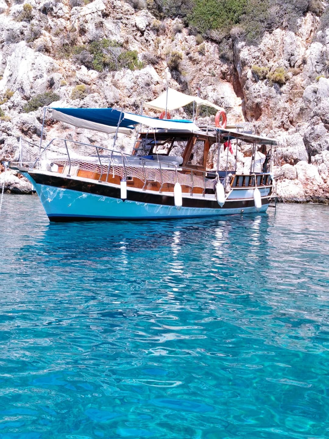 Kaş'ta Lüks 12 Metrelik Gulet ile 8 Kişilik Unutulmaz Deniz Tatili