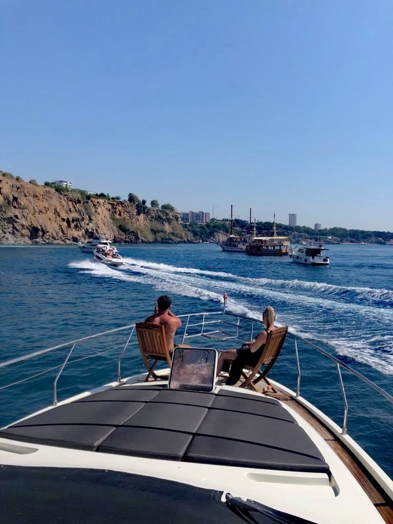 Luxury & Comfortable Experience with a 21-Meter Ferretti Motor Yacht in Antalya 18