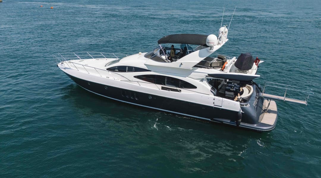 Luxury 23-Meter Motor Yacht from Arnavutköy for 30 Guests – Charter for Your Special Occasions