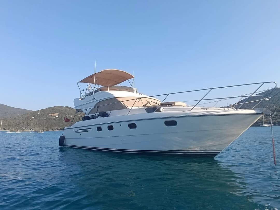 Bodrum Torba: Einzigartiges Luxus-Motoryacht-Erlebnis für 6 Personen auf einer 14-Meter-Yacht - 3 Kabinen