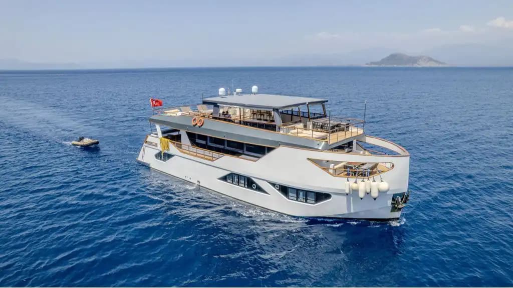 2023 Construido Superb Yate a Motor: Main cubierta Master Camarote & Full Water Toys (28m) 10