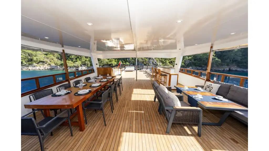 2023 Construido Superb Yate a Motor: Main cubierta Master Camarote & Full Water Toys (28m) 40