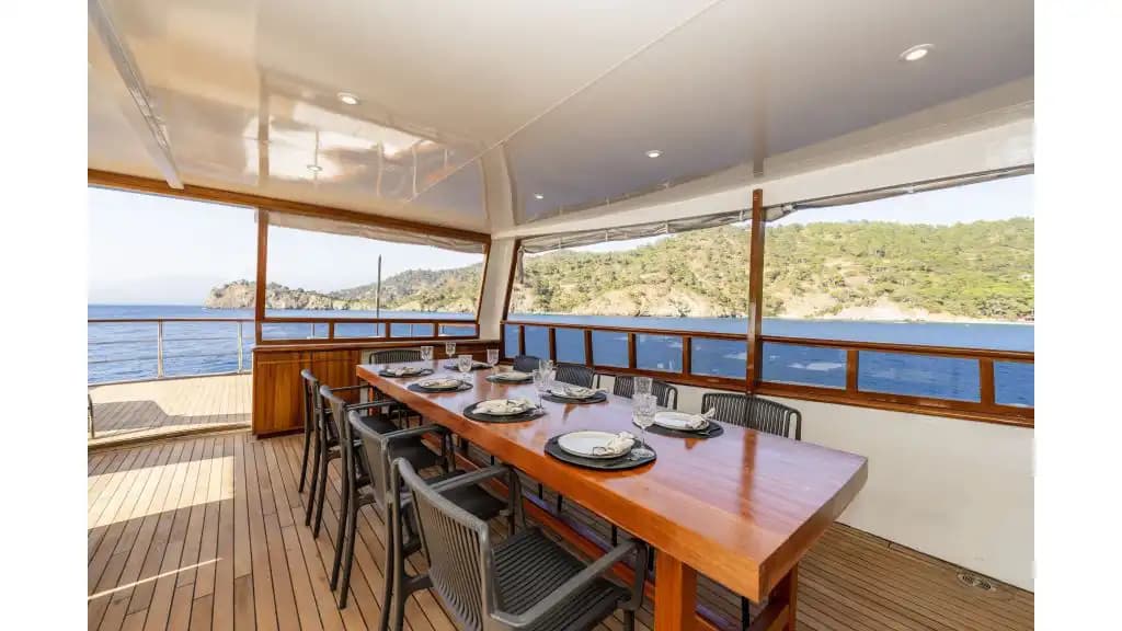 2023 Construido Superb Yate a Motor: Main cubierta Master Camarote & Full Water Toys (28m) 46