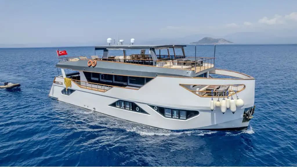 2023 Construido Superb Yate a Motor: Main cubierta Master Camarote & Full Water Toys (28m) 17