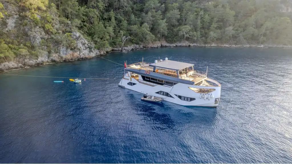 2023 Construido Superb Yate a Motor: Main cubierta Master Camarote & Full Water Toys (28m) 11