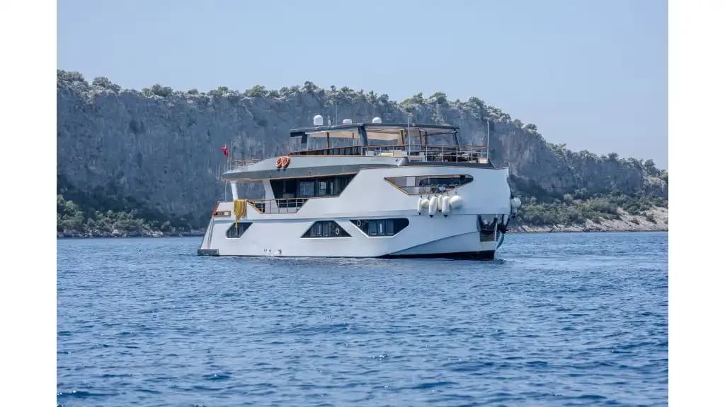 2023 Construido Superb Yate a Motor: Main cubierta Master Camarote & Full Water Toys (28m) 18