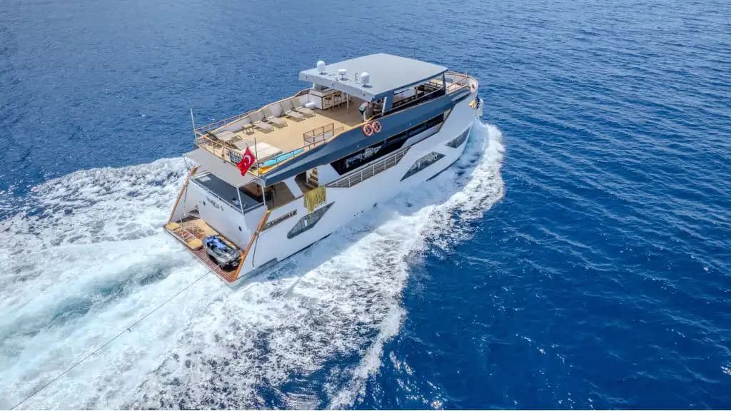 2023 Construido Superb Yate a Motor: Main cubierta Master Camarote & Full Water Toys (28m) 21