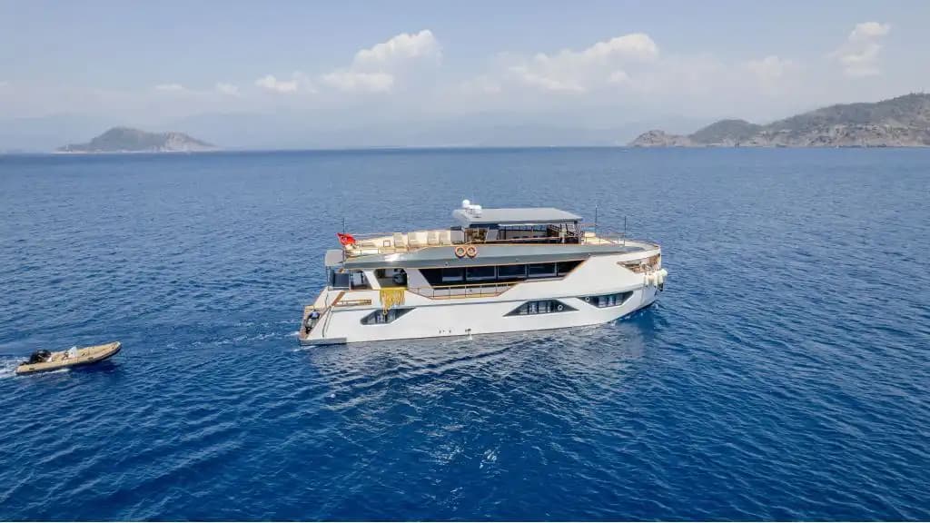 2023 Construido Superb Yate a Motor: Main cubierta Master Camarote & Full Water Toys (28m) 23