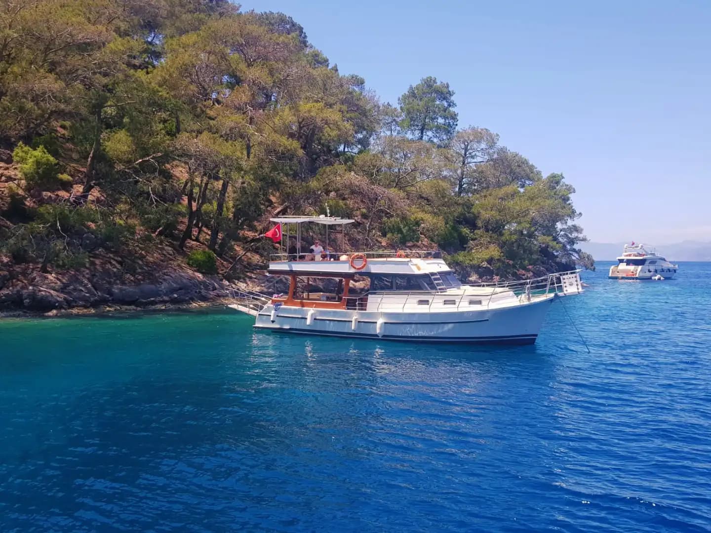 Explore Fethiye’s Buchten on a Geräumig 25-Personen Boot - Party auf dem Boot